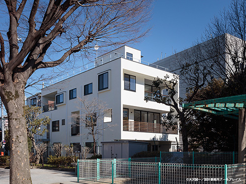 緑と眺望を楽しむ長屋建て住宅